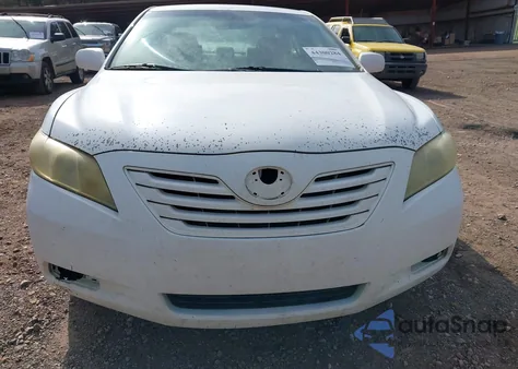 2007 Toyota Camry Le z USA, uszkodzony, nr VIN 4T1BE46K77U706584